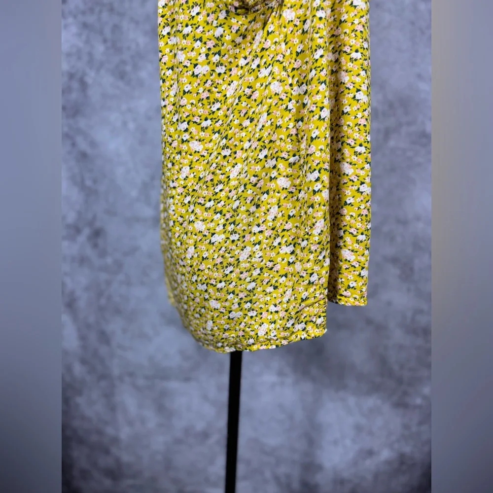 Old Navy Yellow Floral Cottagecore Peasant Blouse Tie Neck Rayon Top L